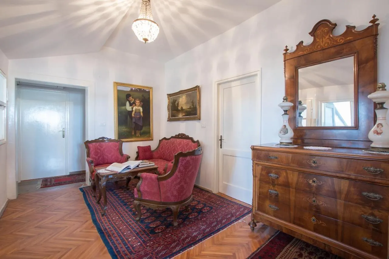 Historic Old Town Apartment With The Best View In Town Poreč